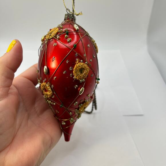 Vintage Red Glass Christmas Ornament Pin and Beaded Sequin Ornament Wire Wrap - Picture 10 of 11